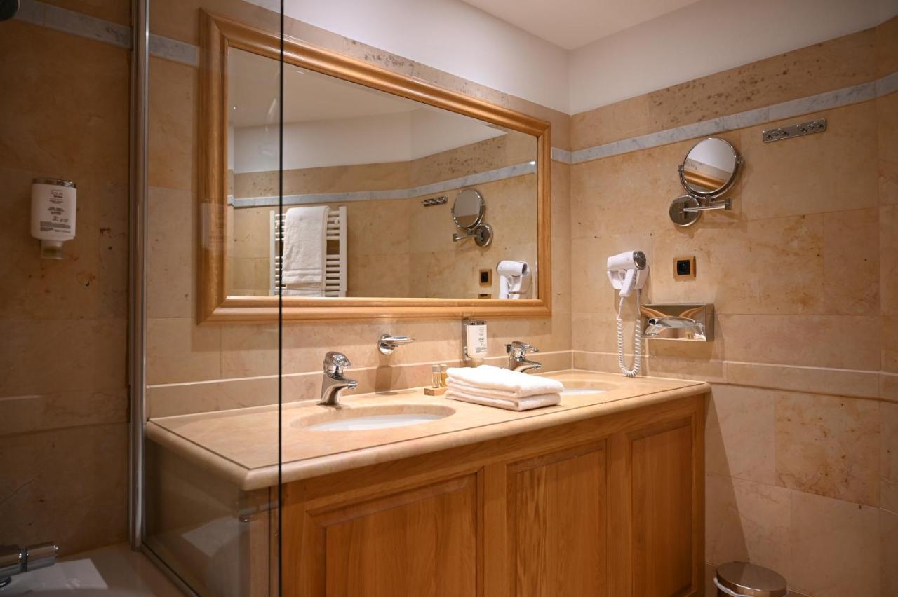 Hotel Le Rempart Tournus Εξωτερικό φωτογραφία
