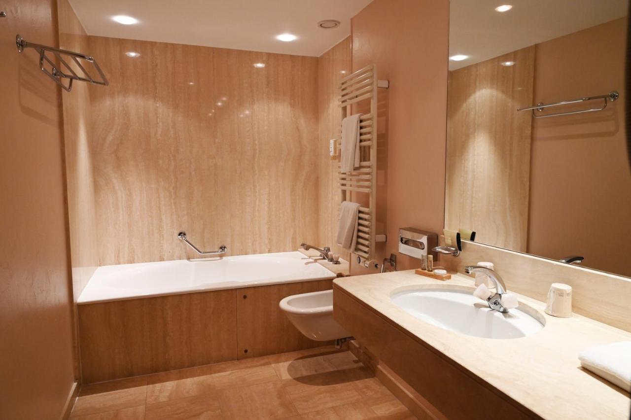 Hotel Le Rempart Tournus Δωμάτιο φωτογραφία